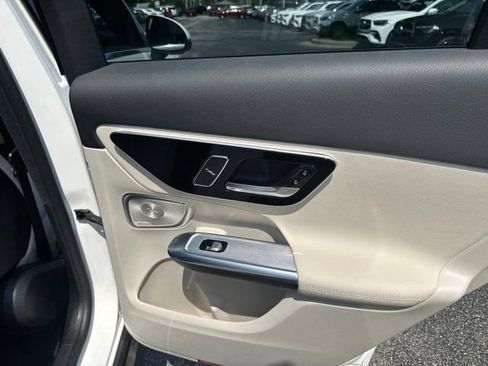 Used 2026 Mercedes-Benz GLC 300 4MATIC image 37