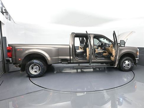 Used 2023 Ford F350 Lariat w/ Lariat Ultimate Package AWD/4WD image 53