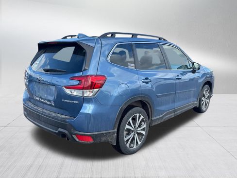 Used 2023 Subaru Forester Limited w/ Popular Package #3 image 5