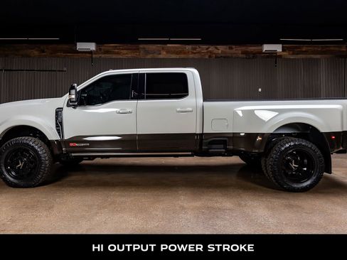 Used 2024 Ford F450 King Ranch w/ Camper Package image 6