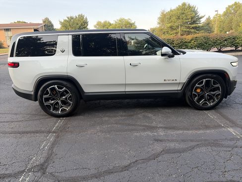 Used 2022 Rivian R1S Launch Edition AWD/4WD image 4