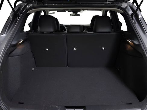 Used 2025 Nissan Kicks SR image 10