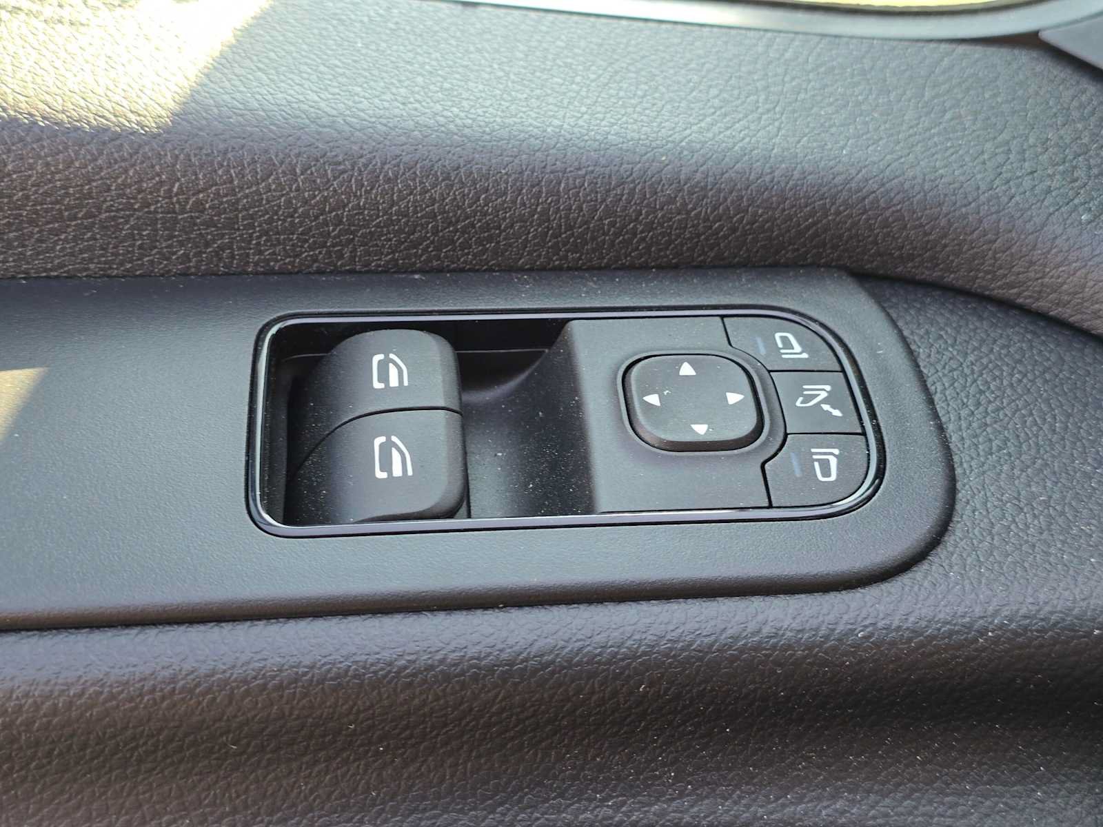 Used 2026 Mercedes-Benz Sprinter 2500 image 23