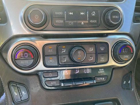Used 2019 Chevrolet Suburban LT AWD/4WD image 16