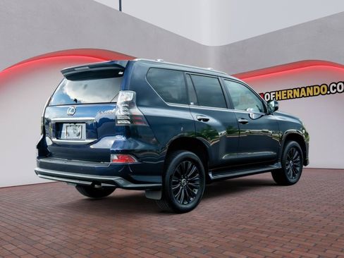 Used 2023 Lexus GX 460 Premium w/ Accessory Package AWD/4WD image 5