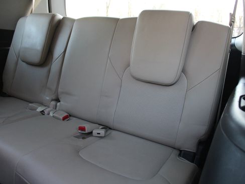 Used 2017 Nissan Armada SL image 14