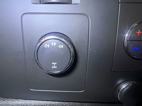 Used 2009 GMC Sierra 2500 SLE w/ Convenience Package image 32