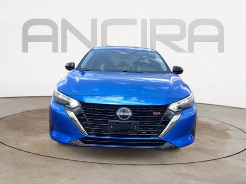 Used 2025 Nissan Sentra SR FWD image 8