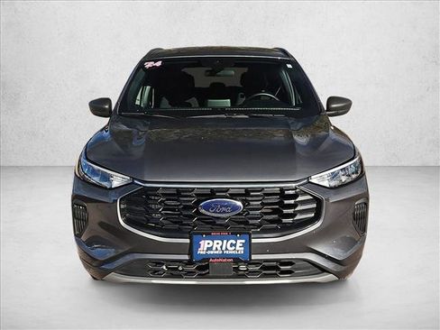 Used 2024 Ford Escape ST-Line image 2