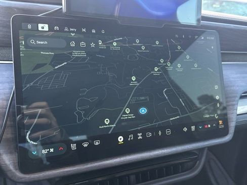 Used 2022 Rivian R1T Launch Edition image 35