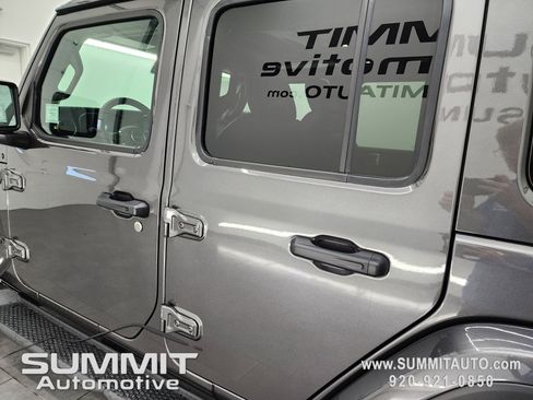 New 2025 Jeep Wrangler Sahara image 38