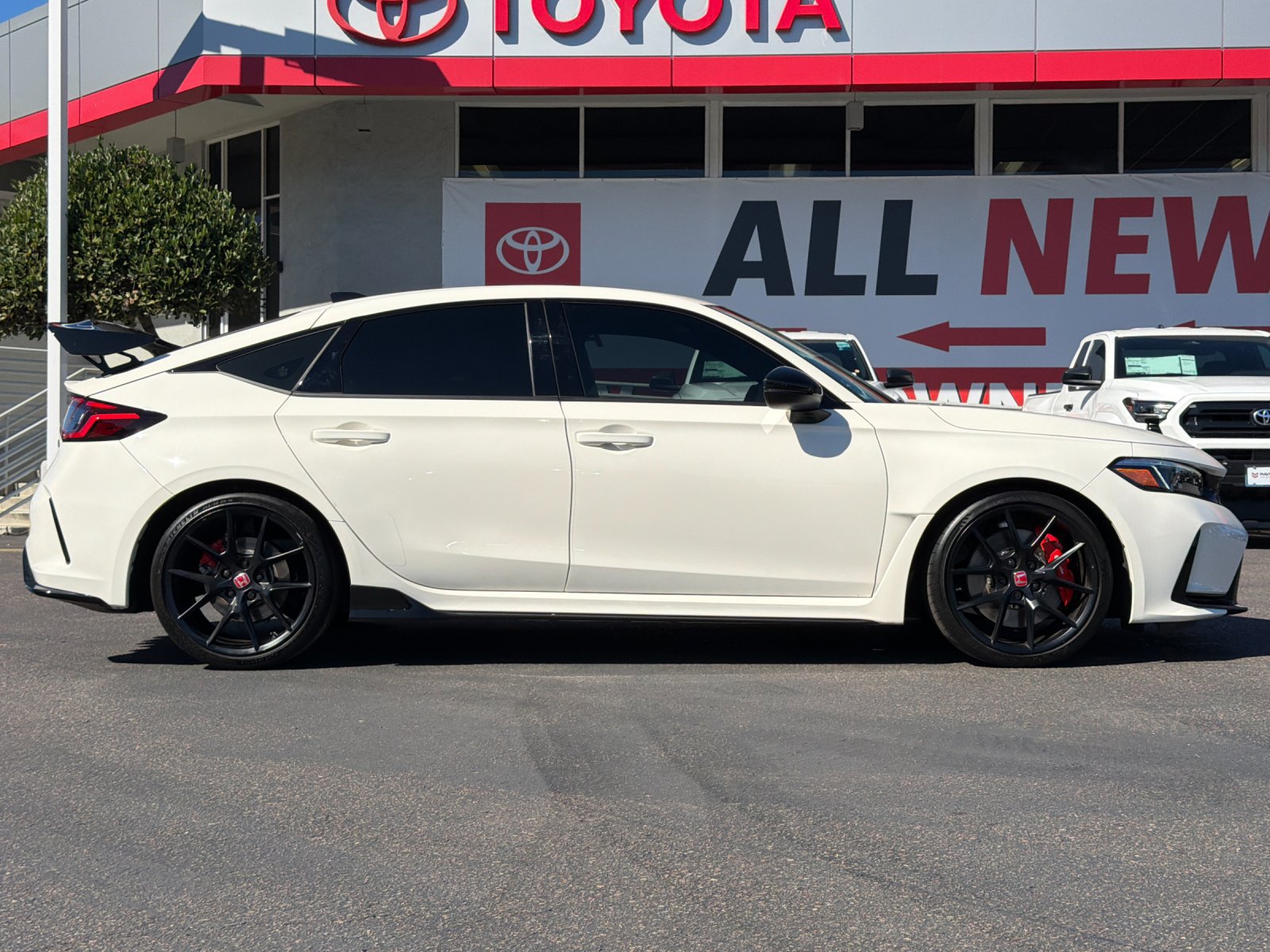 Used 2025 Honda Civic Type R image 6