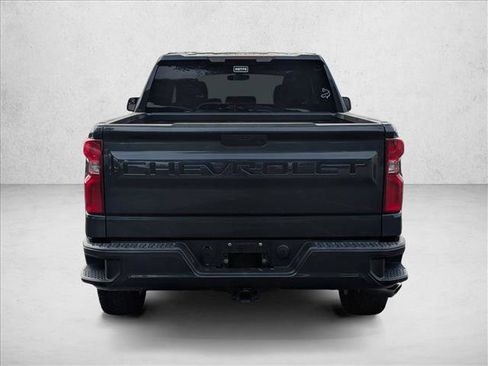 Used 2020 Chevrolet Silverado 1500 Custom w/ Custom Value Package image 6