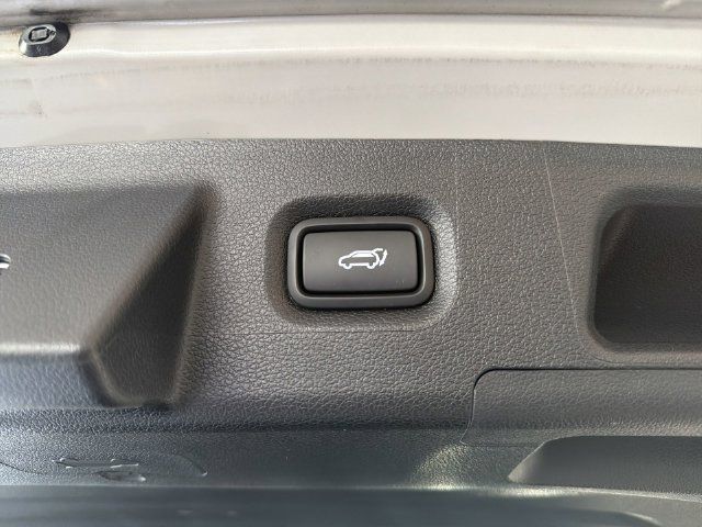 Used 2023 Hyundai Santa Fe SEL AWD/4WD image 17