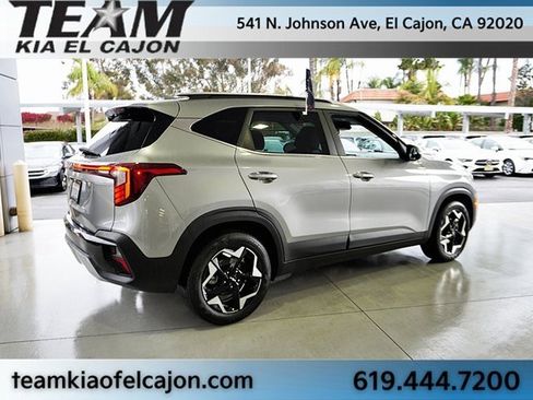 Certified 2025 Kia Seltos EX w/ EX Sunroof Package image 9