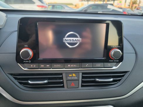 Used 2022 Nissan Altima 2.5 S FWD image 34