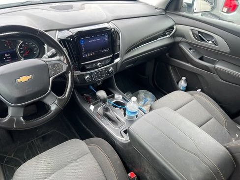 Used 2021 Chevrolet Traverse LT FWD image 9