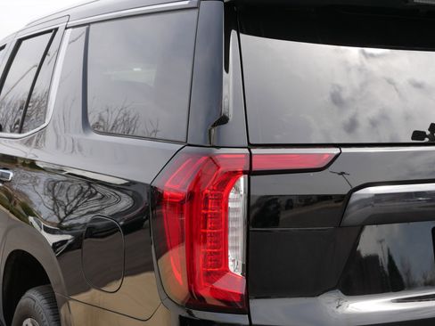 Used 2024 GMC Yukon Denali Ultimate AWD/4WD image 17