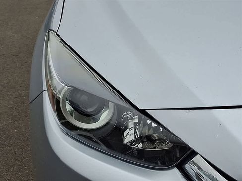 Used 2017 MAZDA MAZDA3 Sport w/ Preferred Equipment Package image 27