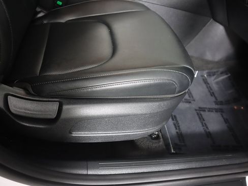 Used 2024 Kia Sportage EX image 31