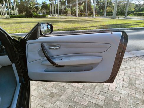Used 2011 BMW 128i Convertible RWD image 27