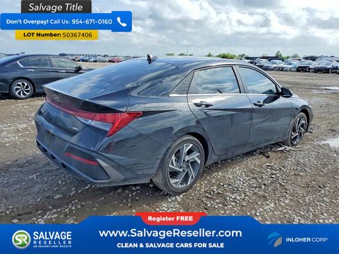 Used 2025 Hyundai Elantra Limited FWD image 4