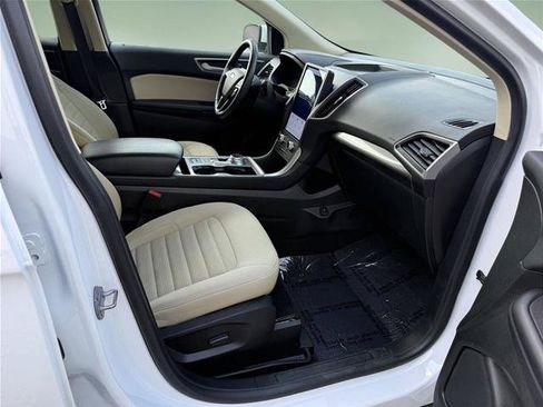 Certified 2023 Ford Edge SEL w/ Convenience Package AWD/4WD image 12