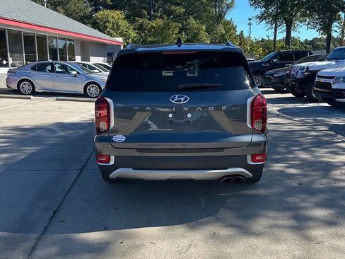 Used 2022 Hyundai Palisade SEL w/ 8P Bench Seat Package image 4