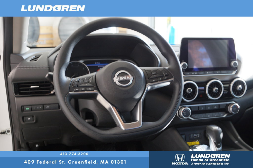 Used 2024 Nissan Sentra SV FWD image 17