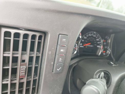 Used 2021 GMC Savana 2500 w/ Driver Convenience Package image 28