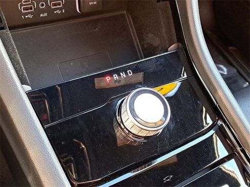 Used 2022 Jeep Grand Cherokee L Overland w/ Advanced Protech Group III image 30