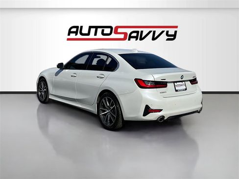 Used 2021 BMW 330i xDrive Sedan w/ Premium Package image 5