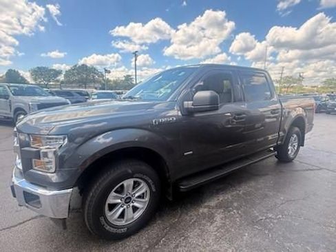 Used 2017 Ford F150 XLT AWD/4WD image 3