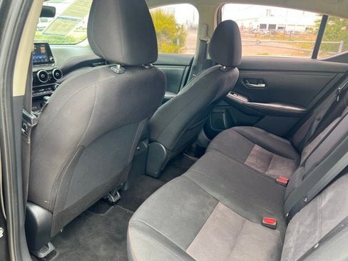 Used 2022 Nissan Sentra SR w/ Midnight Edition FWD image 18