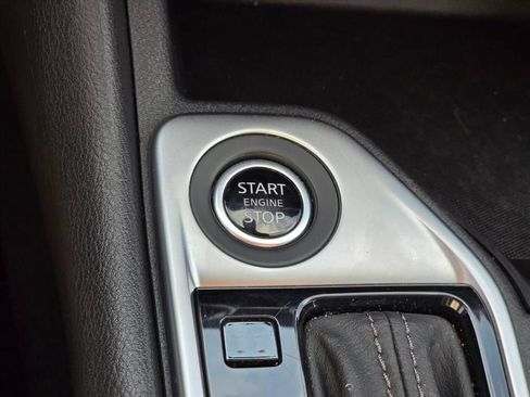 Used 2025 Nissan Sentra SV FWD image 17
