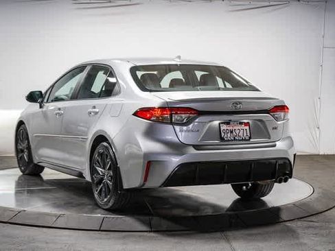 Certified 2024 Toyota Corolla SE image 2