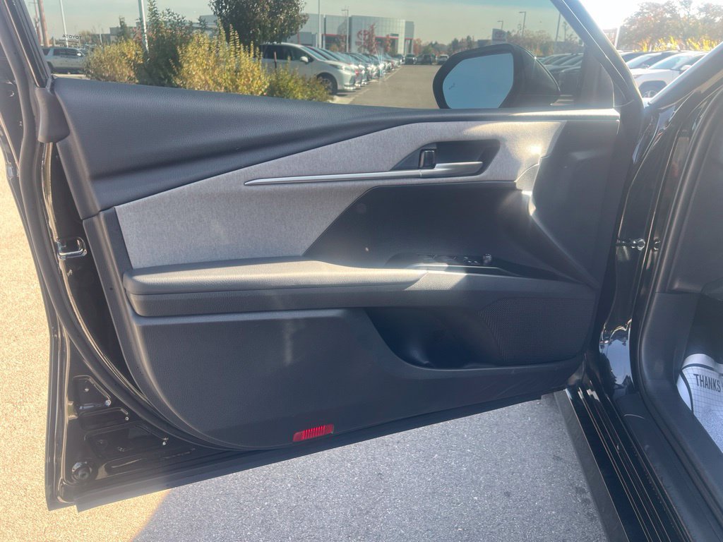 Used 2026 Toyota Camry LE FWD image 23