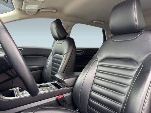 Used 2024 Ford Edge SEL image 23