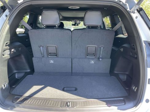 New 2025 Jeep Grand Cherokee L Limited w/ Luxury Tech Group II image 32