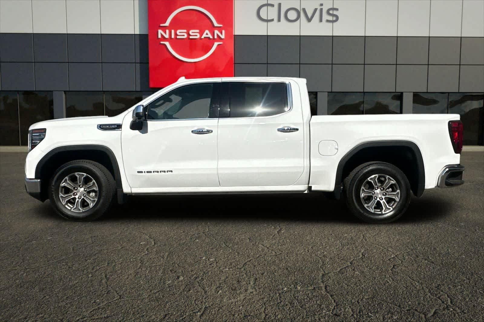 Used 2025 GMC Sierra 1500 SLT RWD image 6