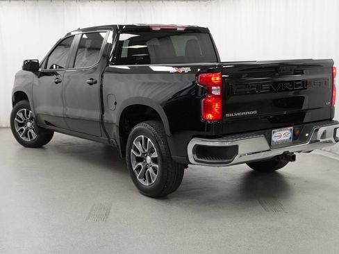 Used 2023 Chevrolet Silverado 1500 LT AWD/4WD image 5