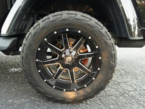 Used 2021 Jeep Gladiator Overland image 33