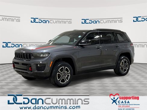 Used 2022 Jeep Grand Cherokee Trailhawk w/ Luxury Tech Group III image 1