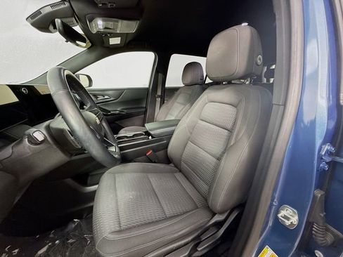 Used 2025 Chevrolet Equinox LT w/ Safety and Technology Package image 21