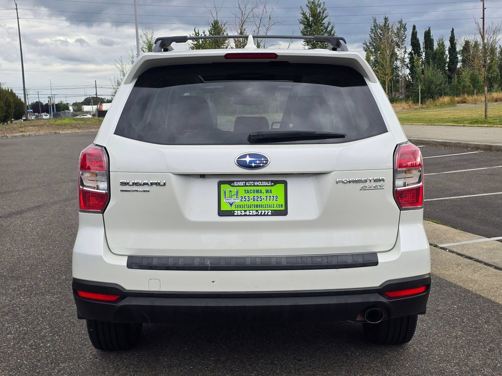 Used 2016 Subaru Forester 2.5i Touring w/ Eyesight & Navigation System AWD/4WD image 4