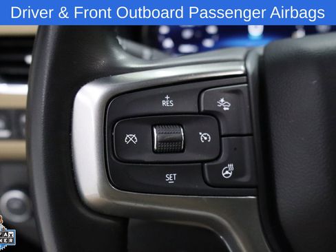 Used 2024 Chevrolet Suburban Premier RWD image 12
