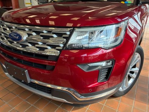 Used 2019 Ford Explorer Limited AWD/4WD image 9