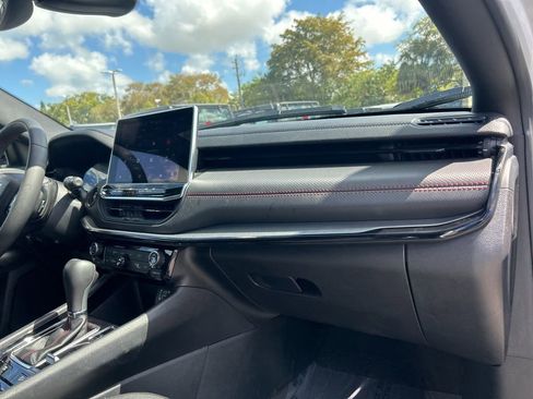 Used 2024 Jeep Compass Trailhawk image 26