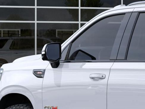 New 2026 GMC Yukon XL AT4 w/ AT4 Premium Package AWD/4WD image 12