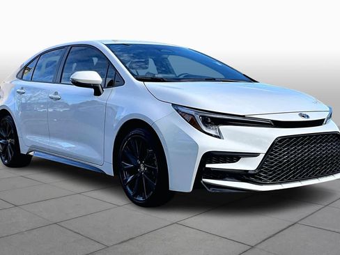 Certified 2023 Toyota Corolla LE image 2